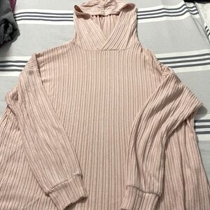 NWT Women’s American Eagle hooded top